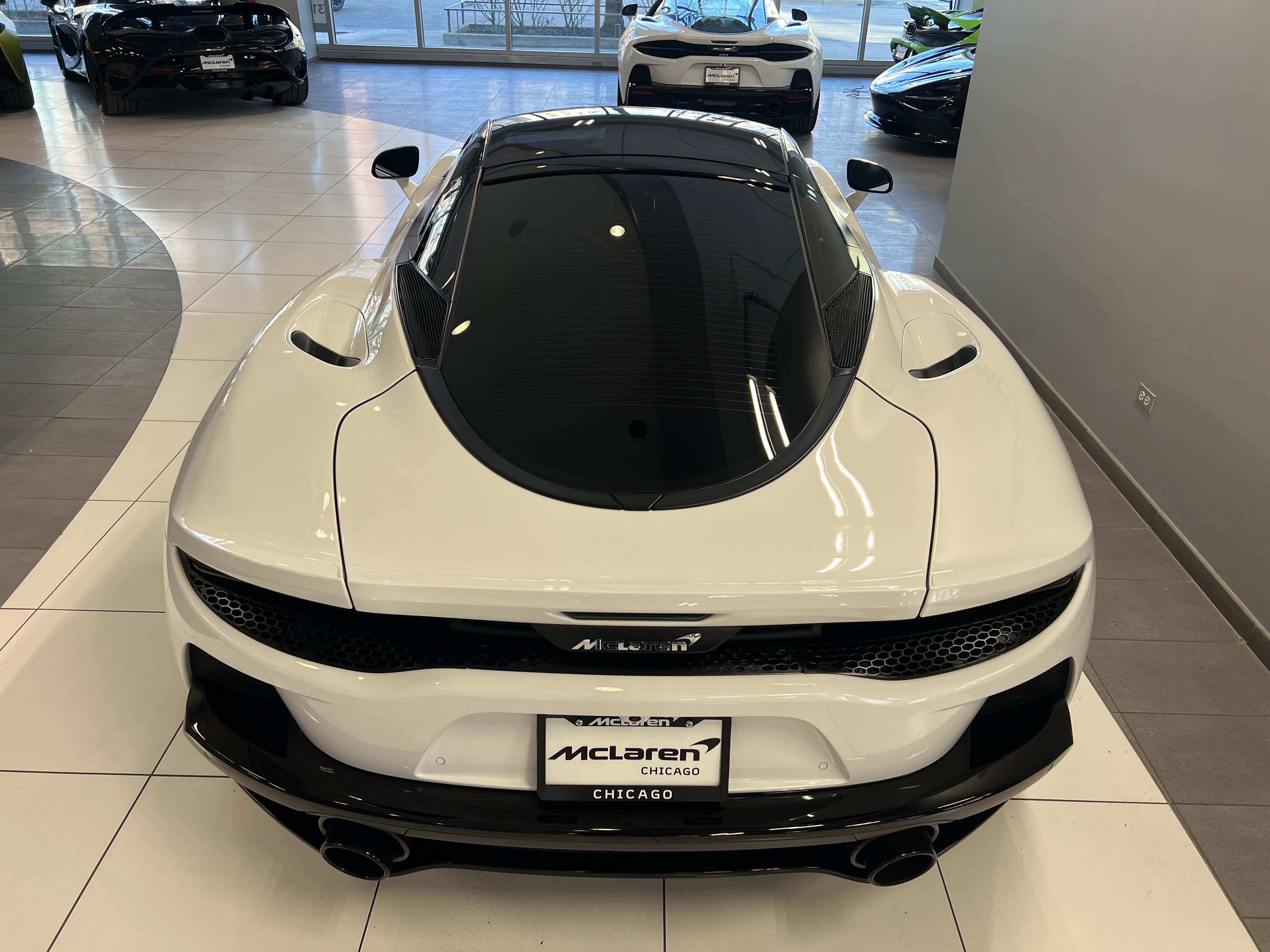 Used 2023 McLaren GT image 9