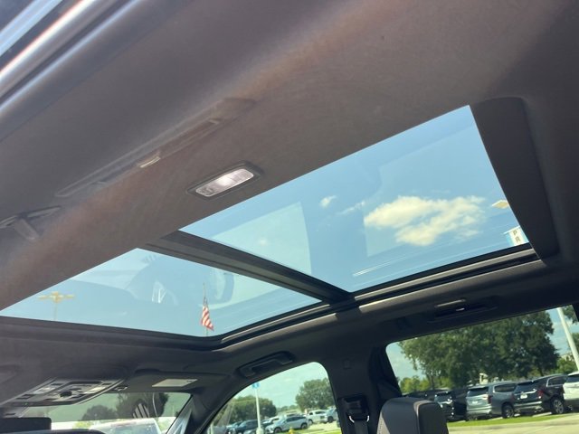 Used 2021 Chevrolet Tahoe Z71 w/ Z71 Signature Package image 36