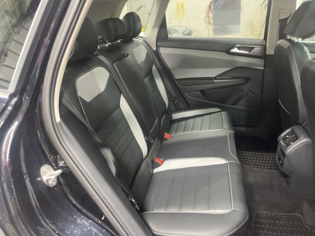 Used 2023 Volkswagen Taos SEL AWD/4WD image 14