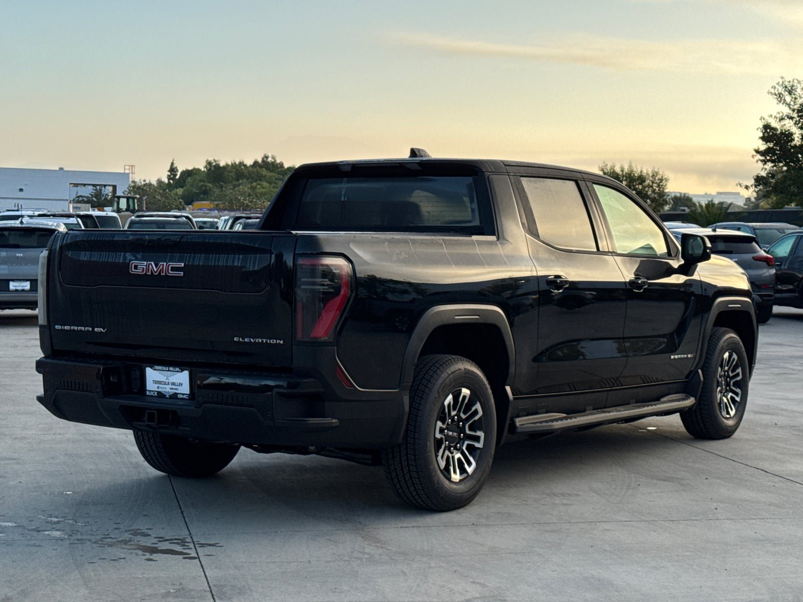 Used 2026 GMC Sierra EV Elevation AWD/4WD image 15