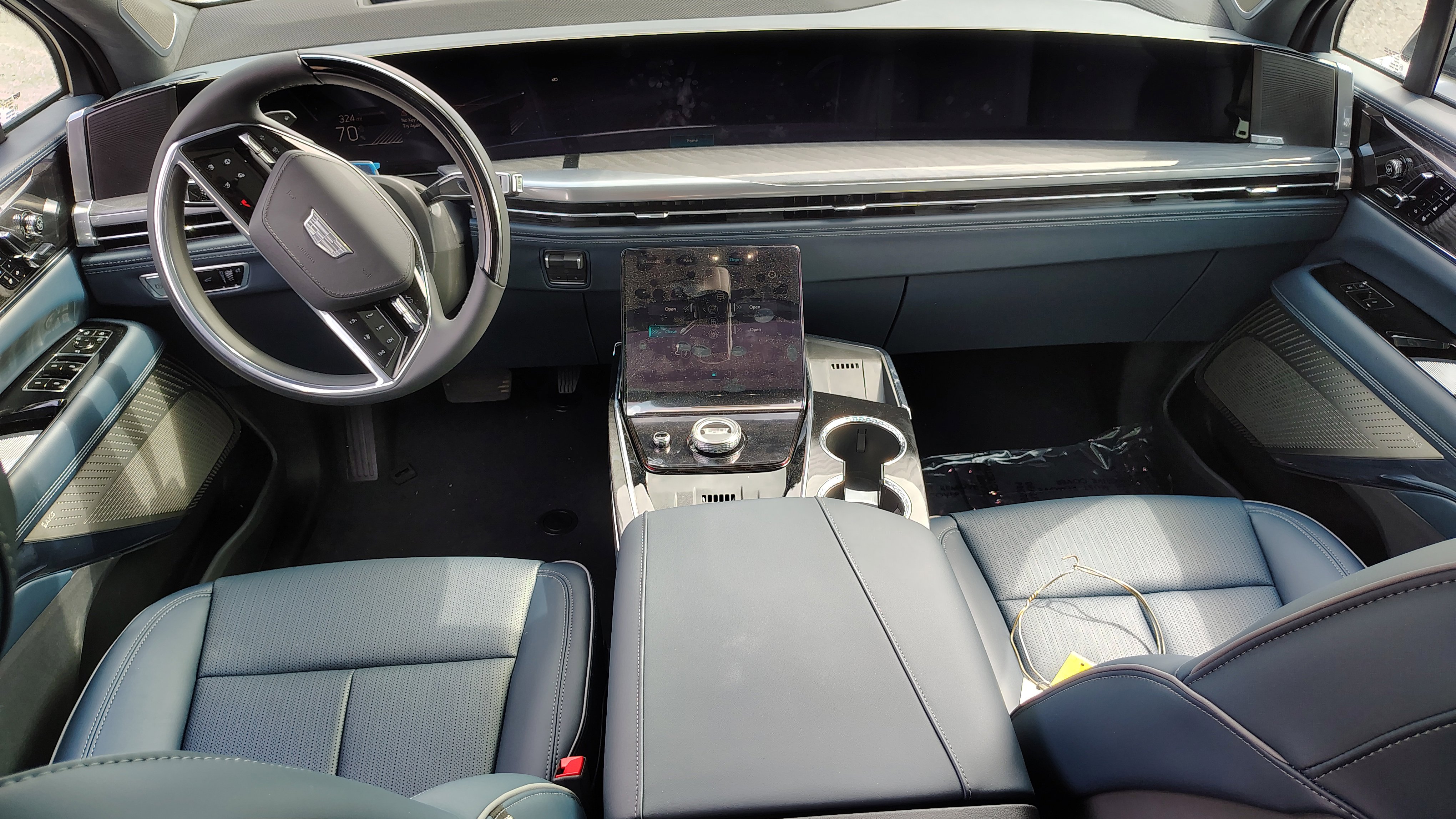 New 2025 Cadillac Escalade IQ Luxury 2 image 9