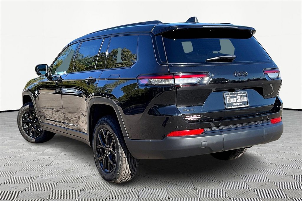 New 2025 Jeep Grand Cherokee L Altitude image 3
