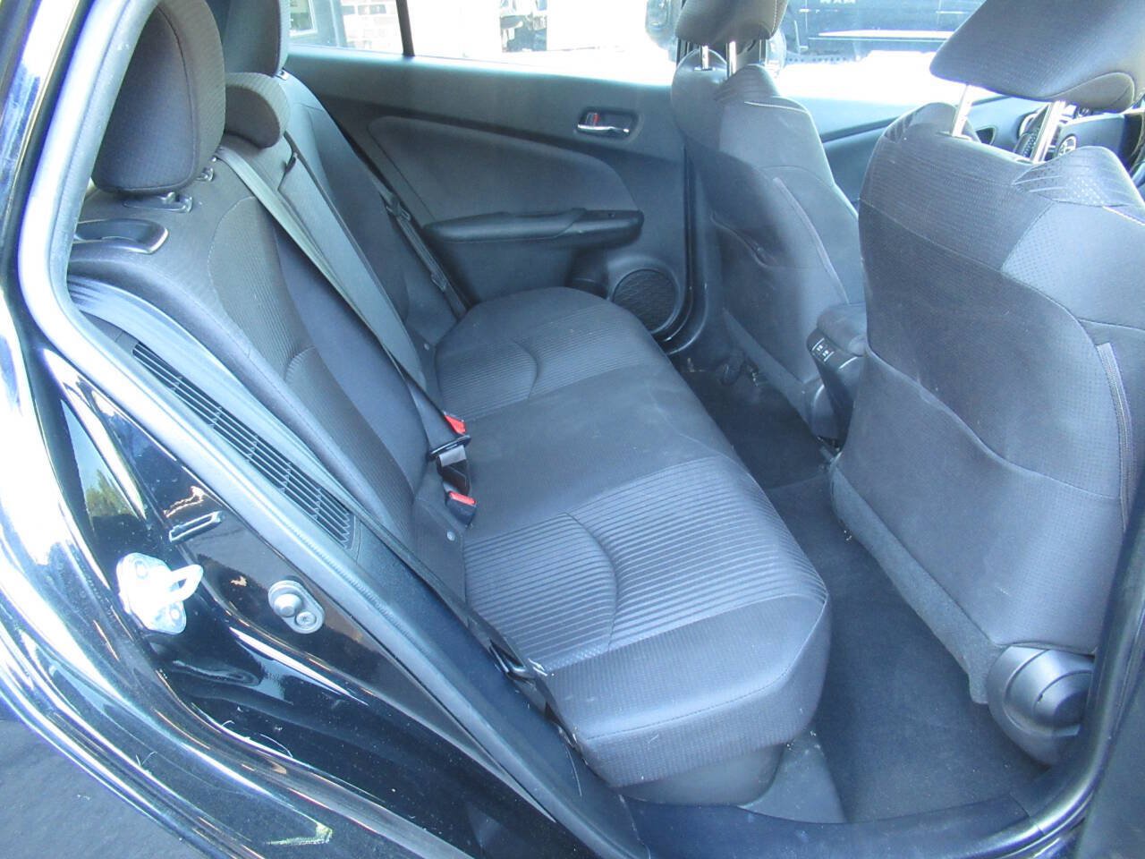 Used 2021 Toyota Prius Prime LE FWD image 9