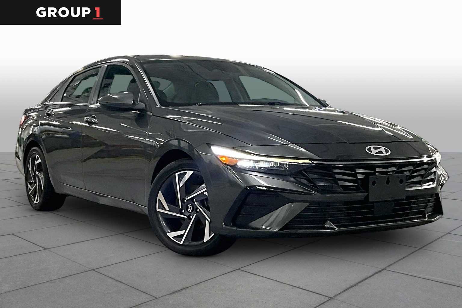Used 2024 Hyundai Elantra Limited FWD image 1