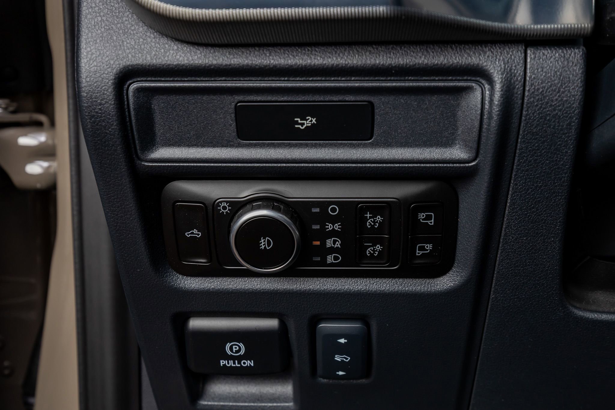 Used 2026 Ford F150 Lariat AWD/4WD image 22