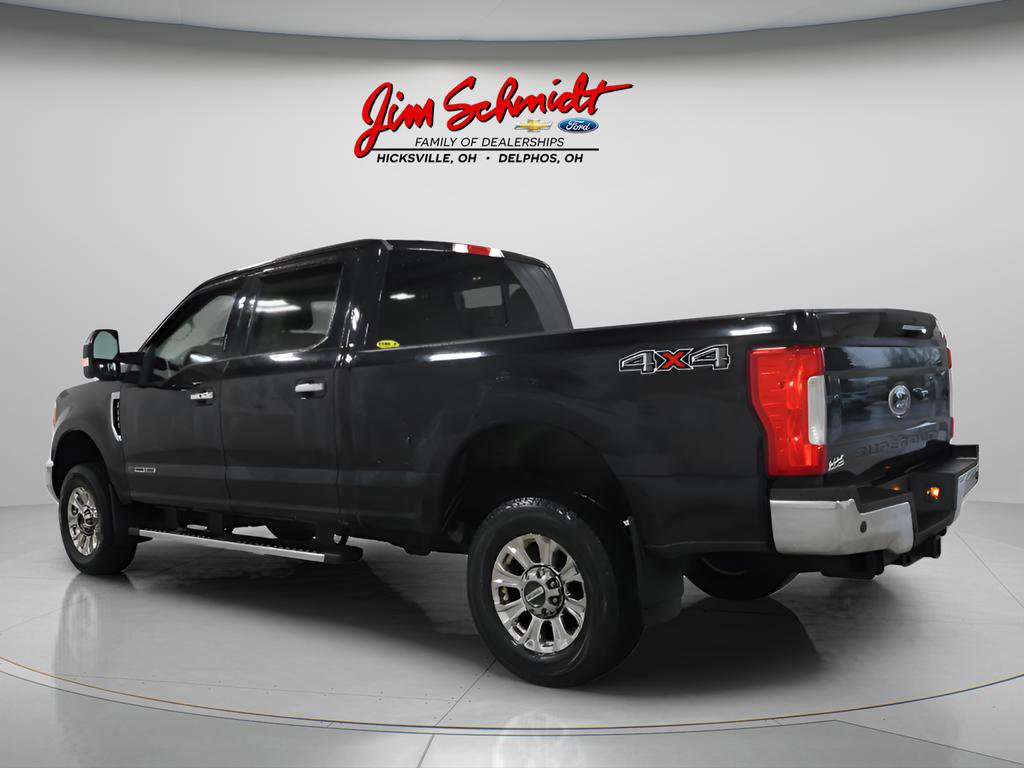 Used 2017 Ford F250 Lariat w/ Lariat Ultimate Package image 4