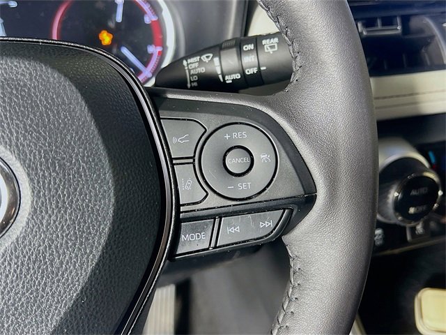 Used 2024 Toyota RAV4 XLE Premium image 17