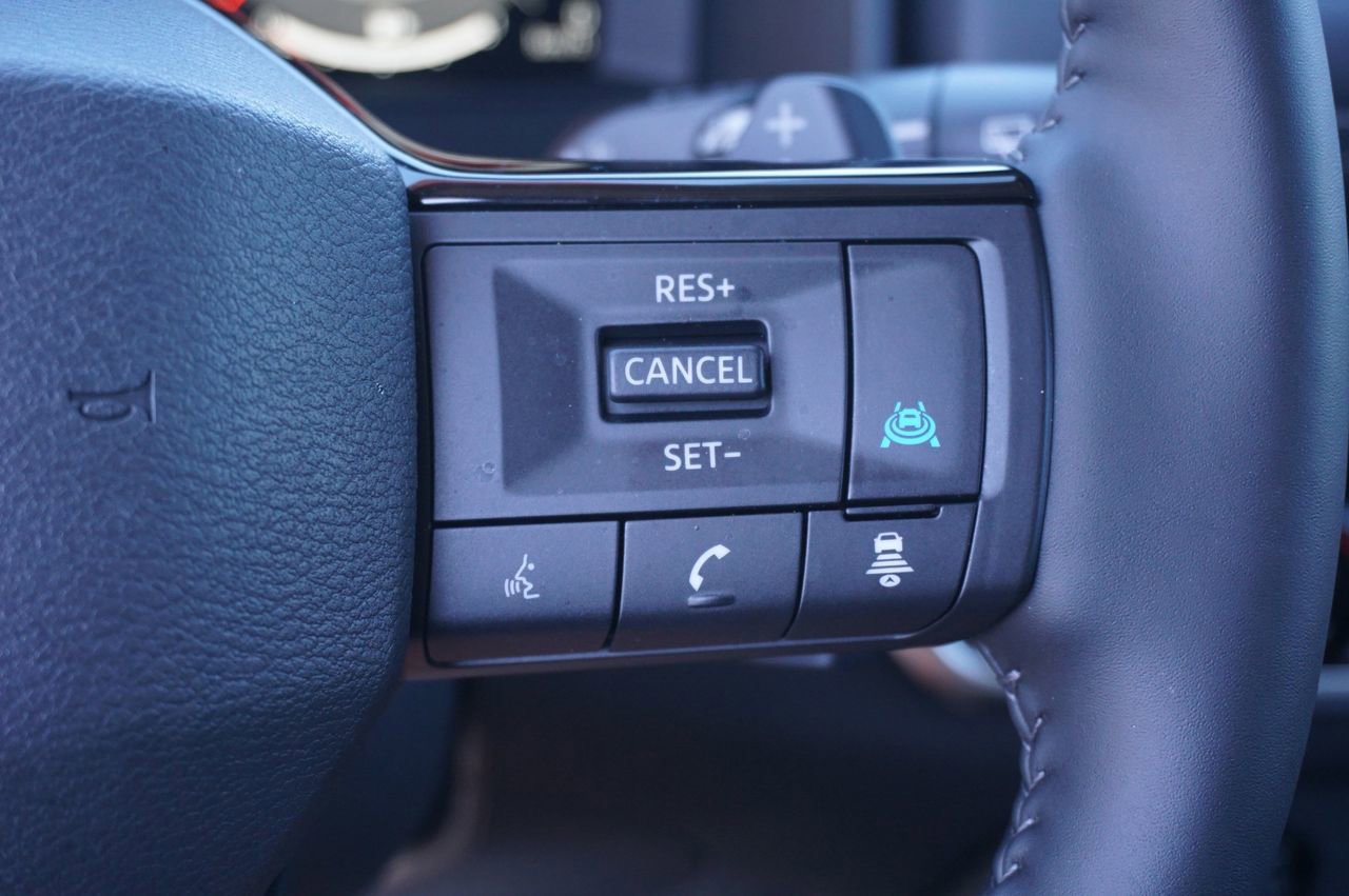 Certified 2025 Nissan Rogue Platinum w/ Platinum Premium Package image 27