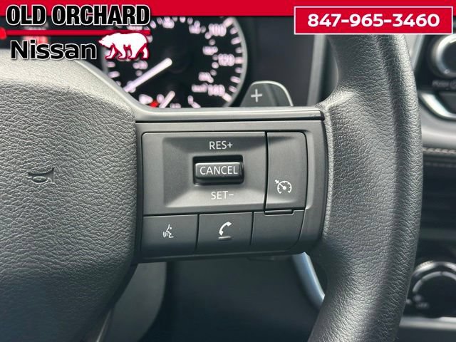 Used 2025 Nissan Rogue S AWD/4WD image 18