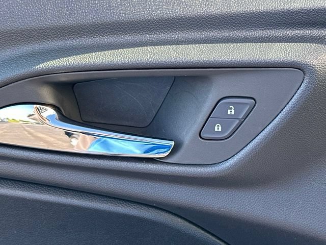Used 2026 Chevrolet Trax LS FWD image 23