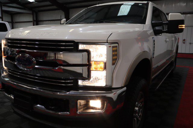 Used 2019 Ford F250 Lariat w/ Lariat Value Package AWD/4WD image 21