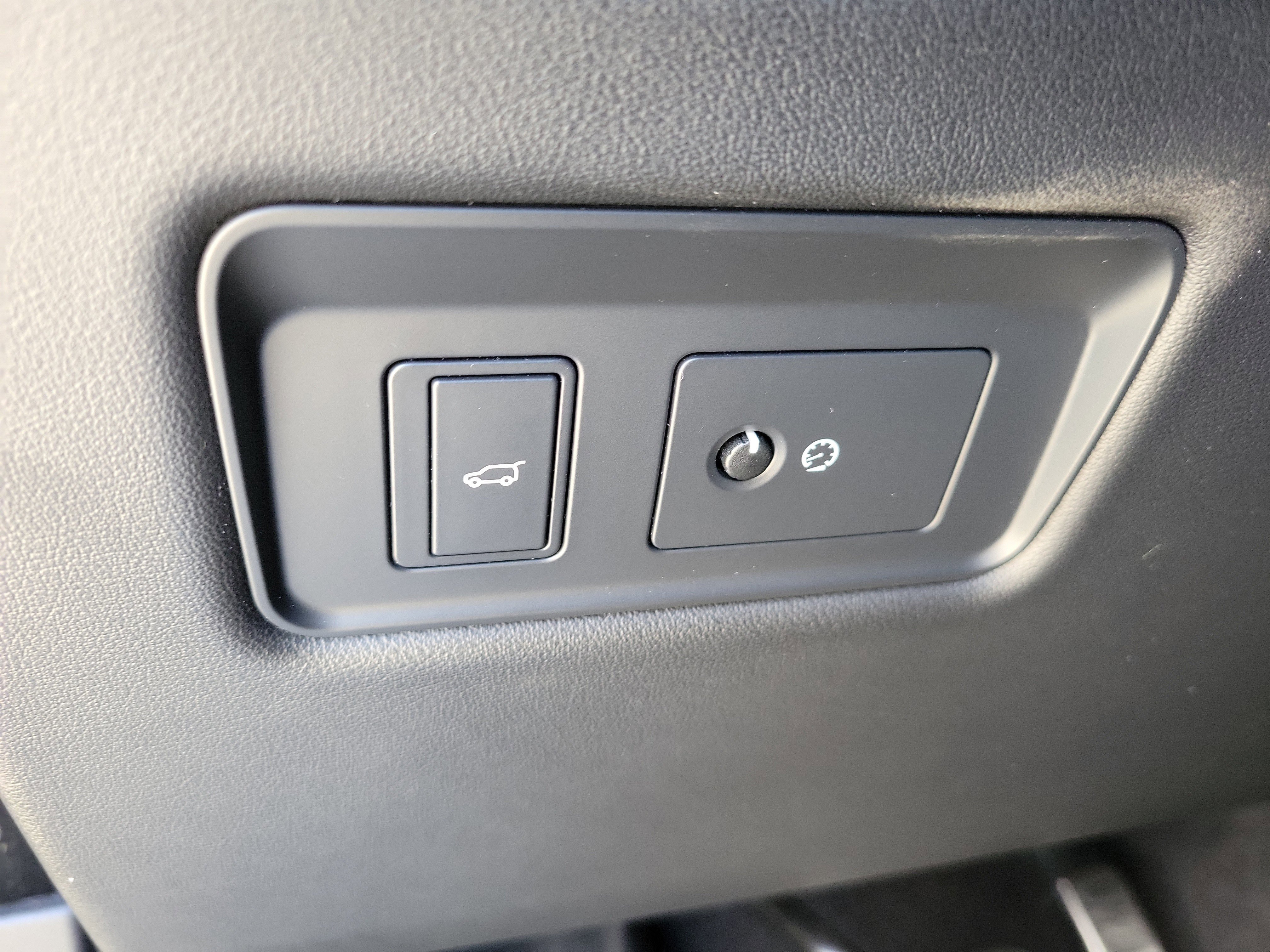 Used 2019 Land Rover Range Rover Sport HSE Dynamic image 32