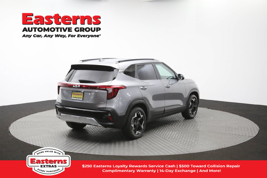 Used 2024 Kia Seltos EX AWD/4WD image 43