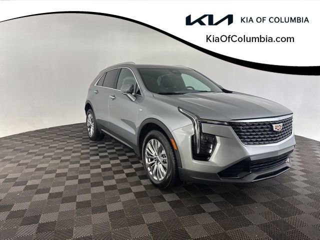 Used 2024 Cadillac XT4 Premium Luxury image 1