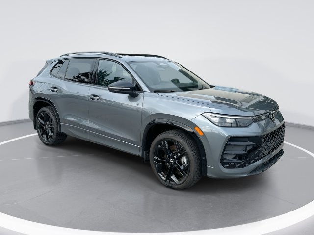 New 2026 Volkswagen Tiguan SE R-Line