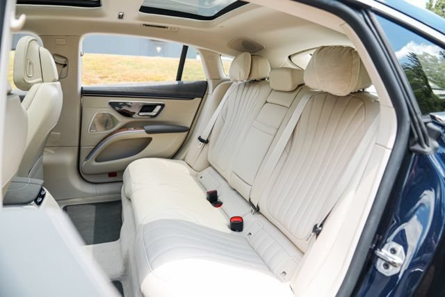 Used 2023 Mercedes-Benz EQS 580 4MATIC Sedan image 47