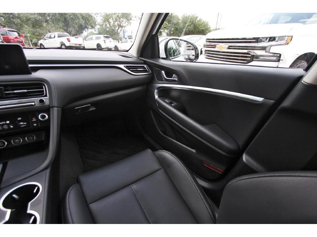 Used 2026 Genesis G70 2.5T RWD image 11
