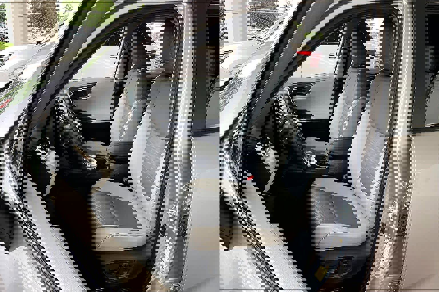 Used 2020 Toyota RAV4 Limited FWD image 7