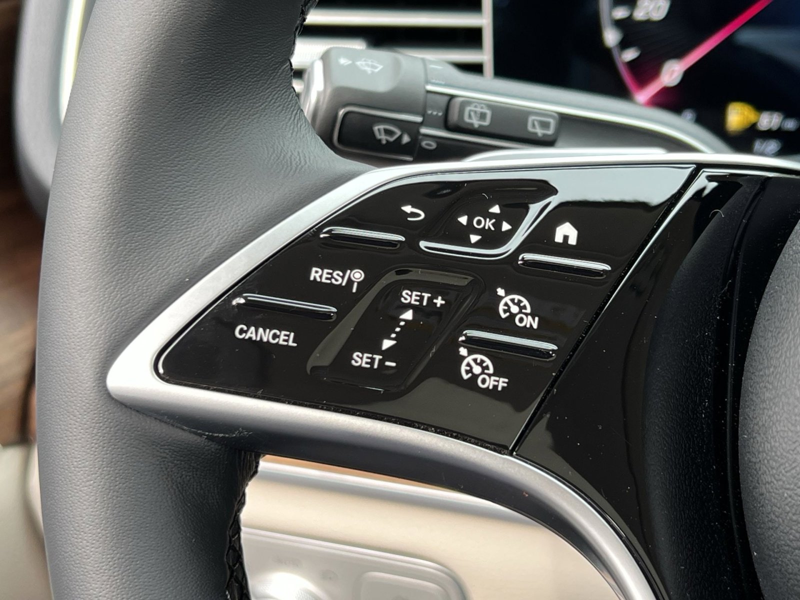 New 2026 Mercedes-Benz GLE 350 4MATIC image 30