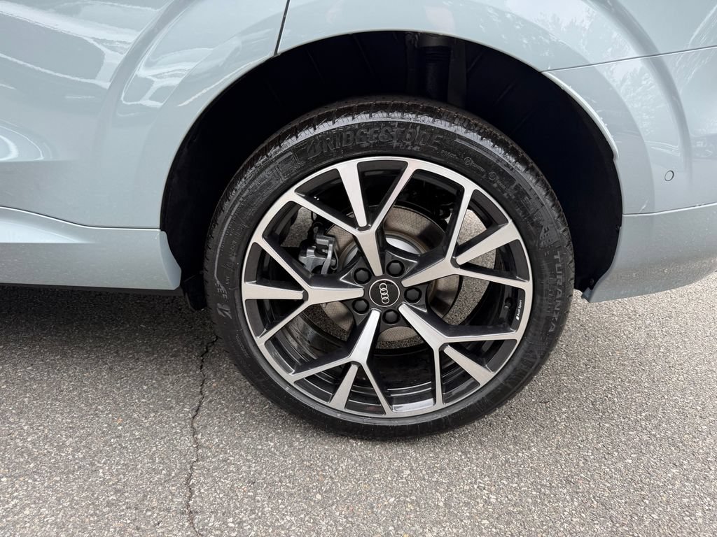 New 2026 Audi Q3 quattro 2.0T AWD/4WD image 9