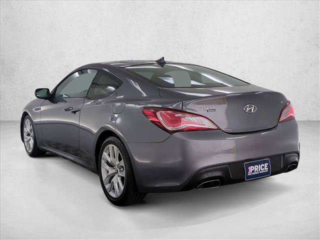 Used 2016 Hyundai Genesis 3.8 RWD image 8