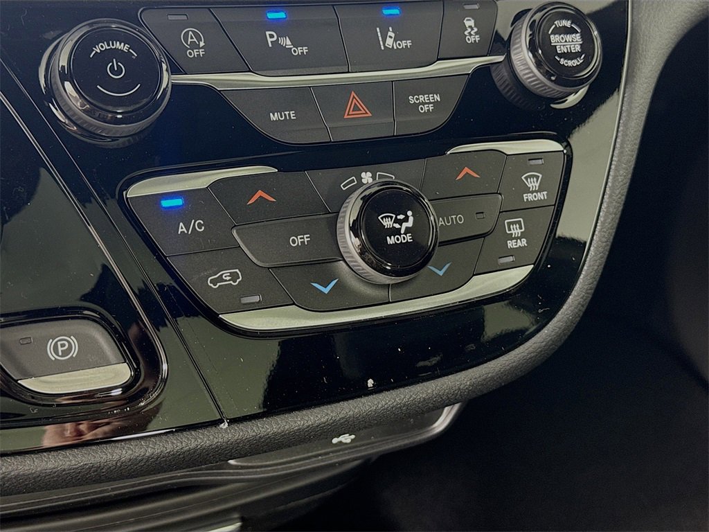 New 2026 Chrysler Pacifica Select image 17