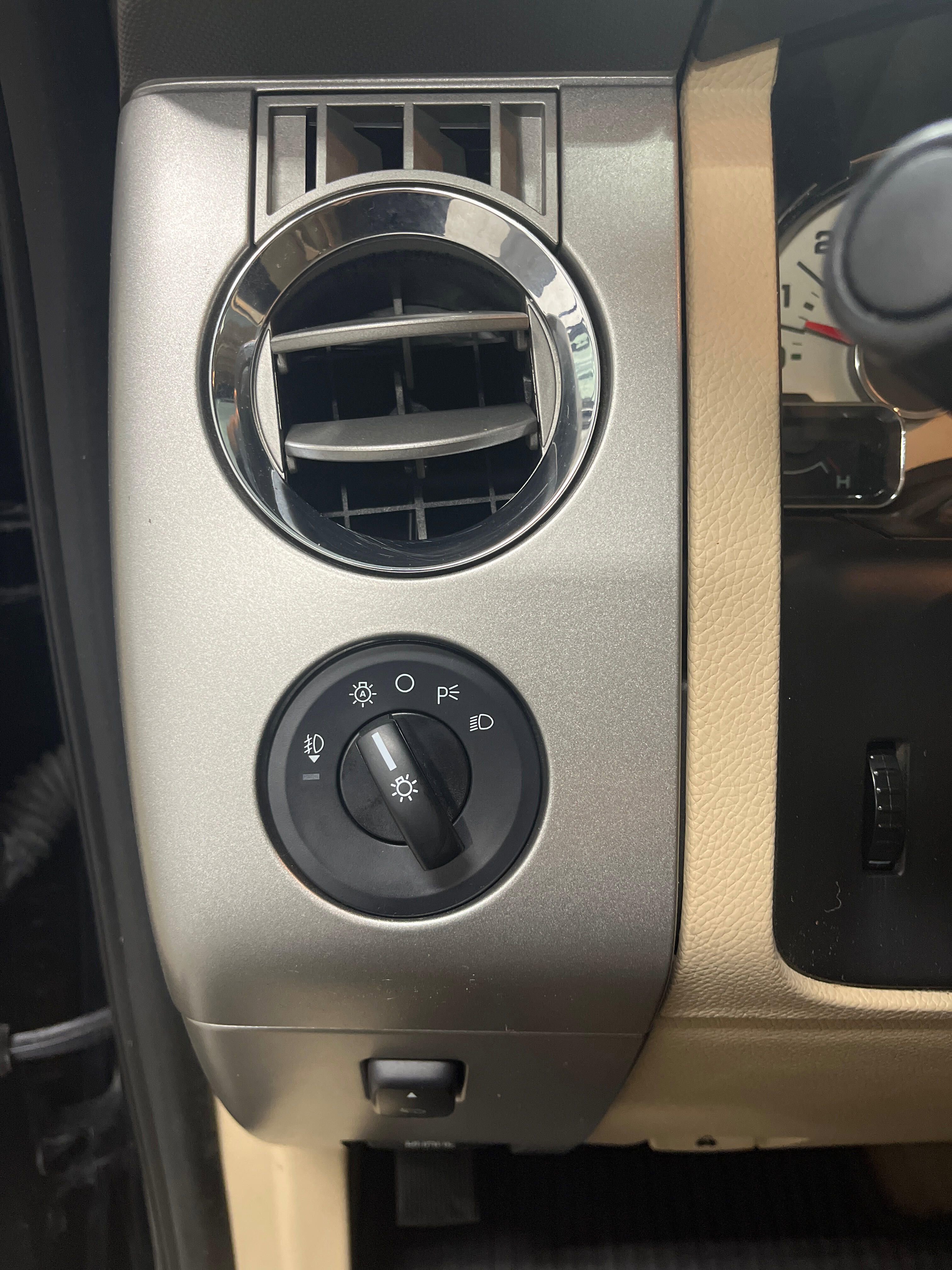 Used 2014 Ford Expedition EL XLT w/ Equipment Group 202A image 20