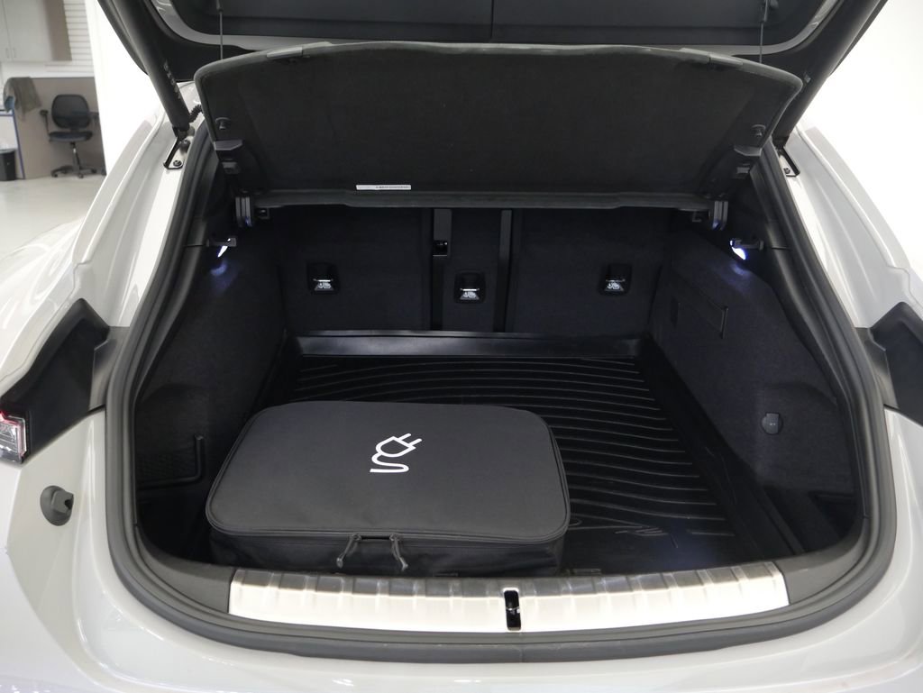 Certified 2023 Porsche Taycan GTS image 21