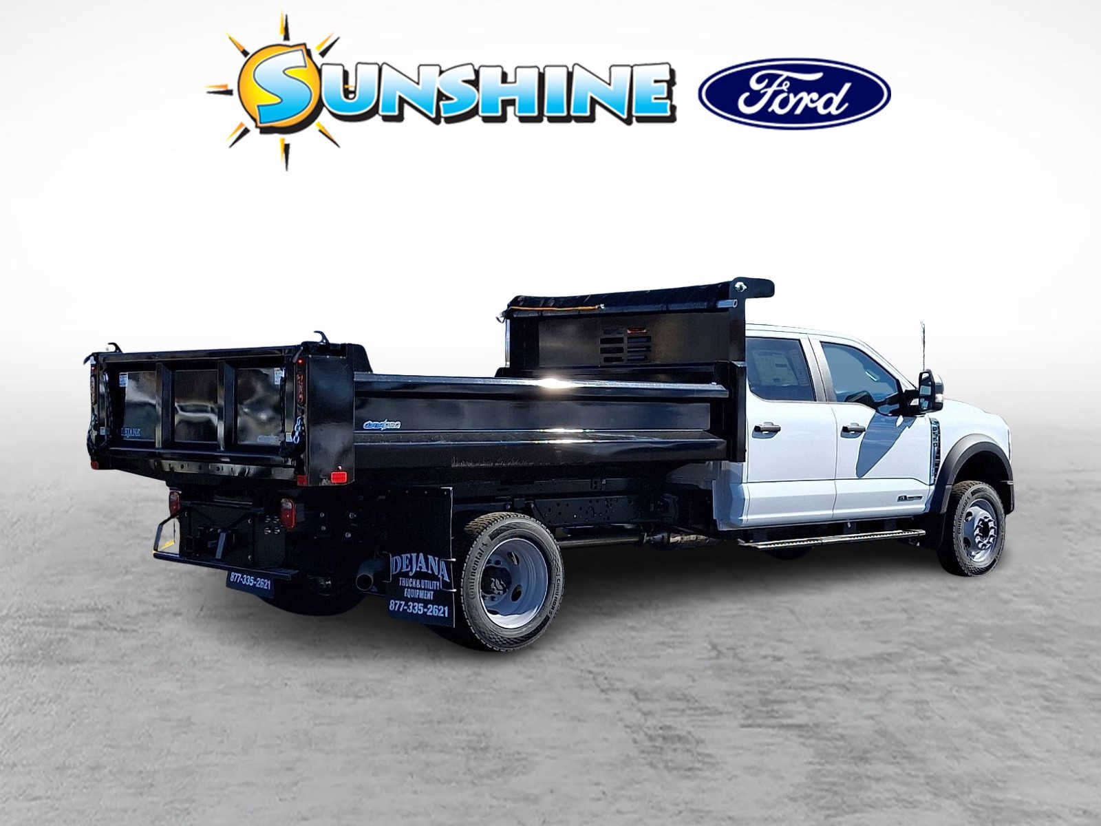 New 2026 Ford F550 4x4 Crew Cab image 6
