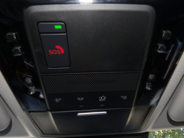 New 2025 Mitsubishi Outlander SE image 27