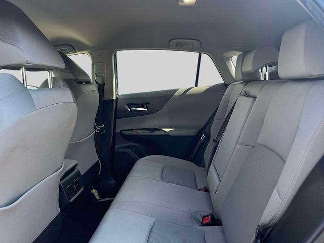 Certified 2021 Toyota Venza LE w/ Carpet Mat Package (TMS) AWD/4WD image 15