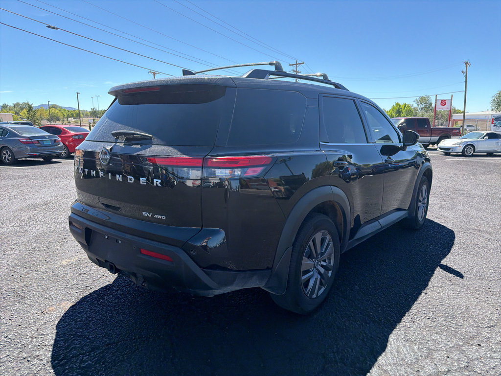 Used 2023 Nissan Pathfinder SV w/ SV Premium Package AWD/4WD image 5