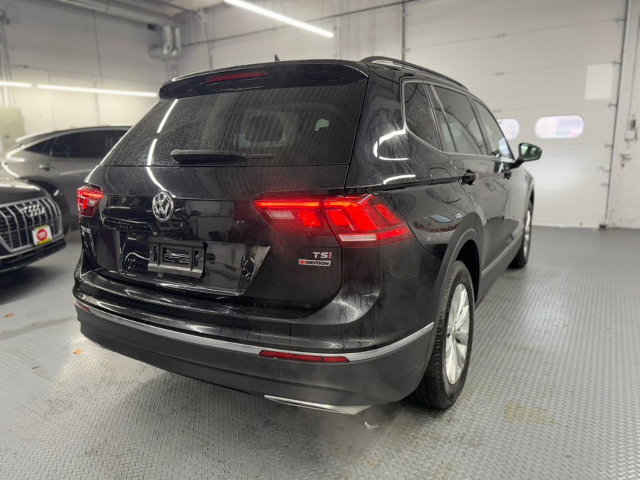 Used 2018 Volkswagen Tiguan SE AWD/4WD image 8