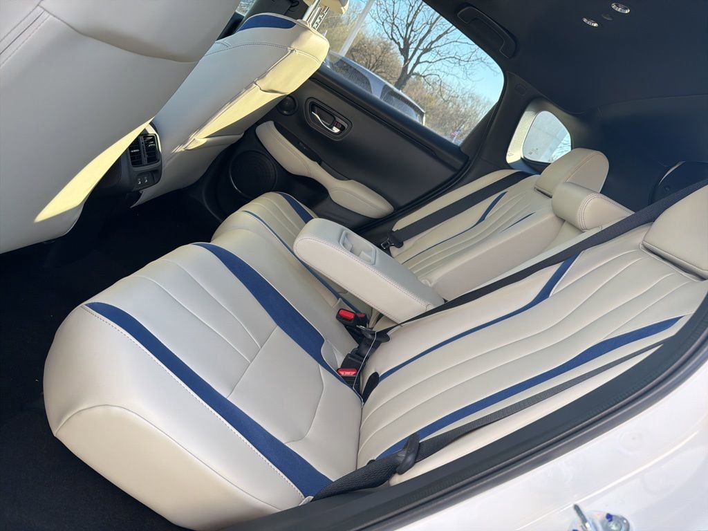 New 2025 Acura ADX A-Spec image 23