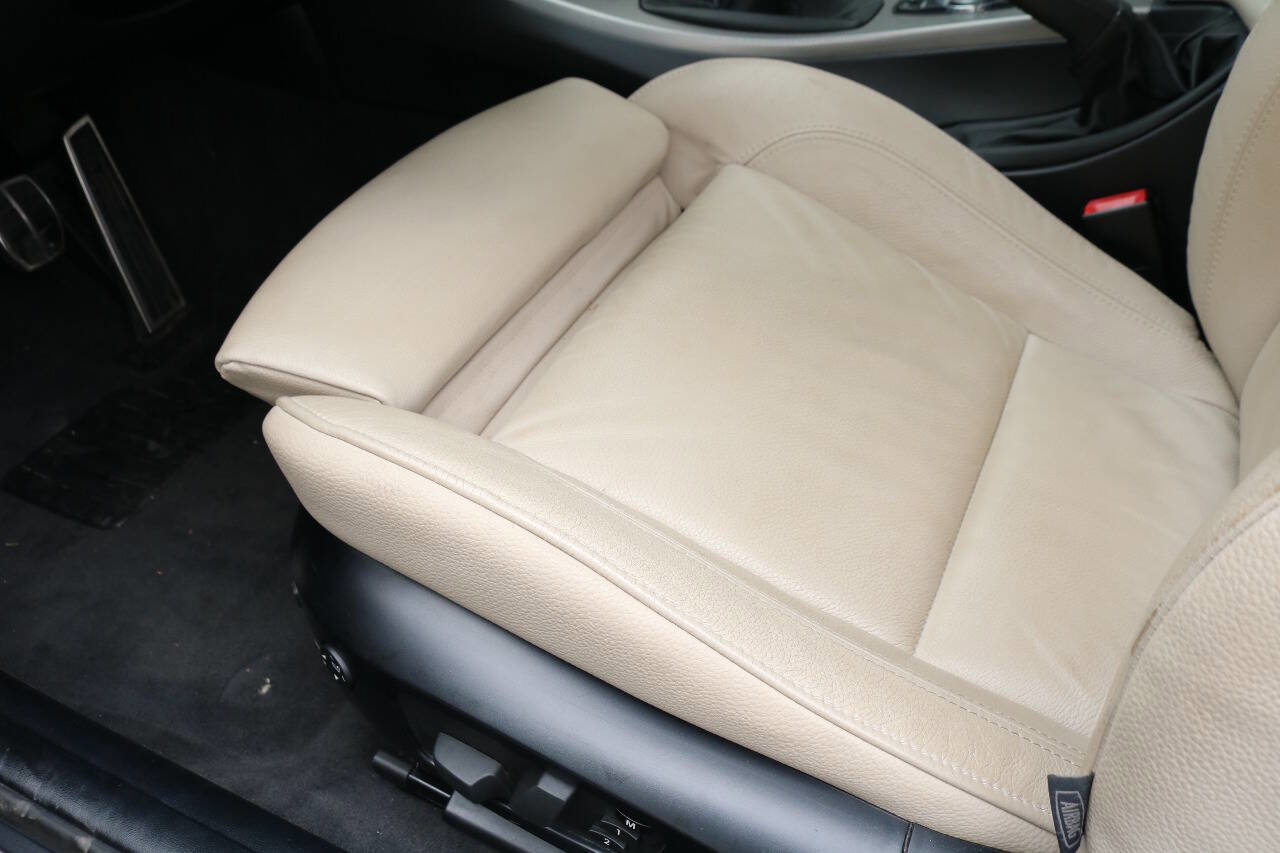 Used 2011 BMW 335is 335is 2dr Coupe image 31