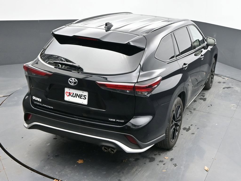 Used 2025 Toyota Highlander XSE image 22