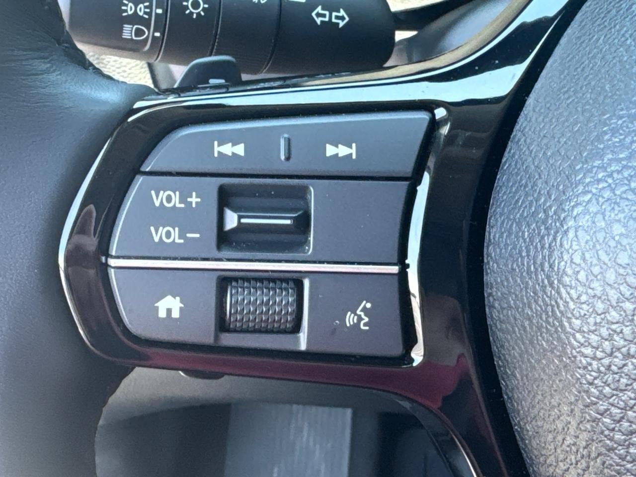 Certified 2025 Honda Pilot EX-L image 22