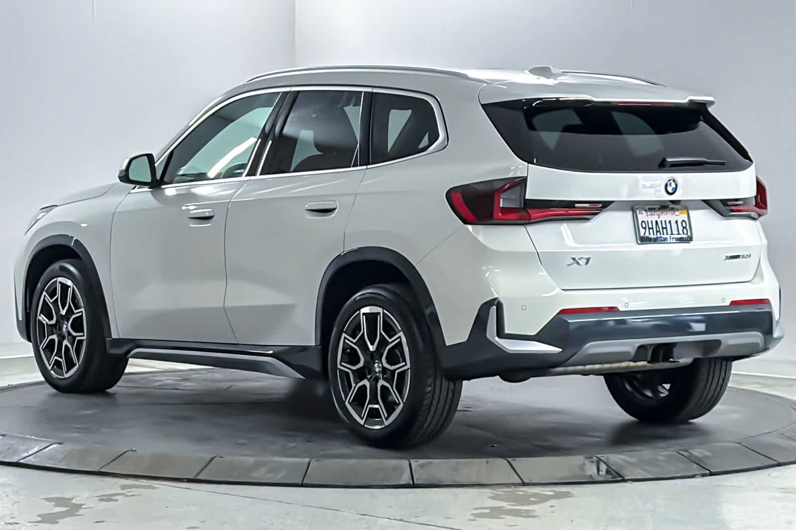 Used 2023 BMW X1 xDrive28i w/ Premium Package AWD/4WD image 6