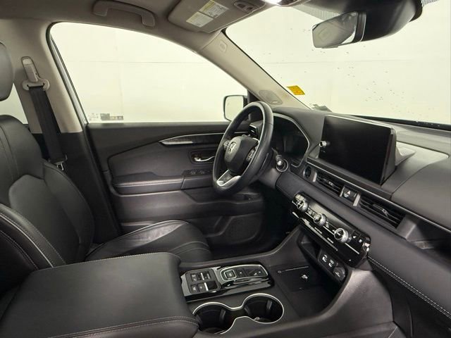 Used 2024 Honda Pilot Elite image 49