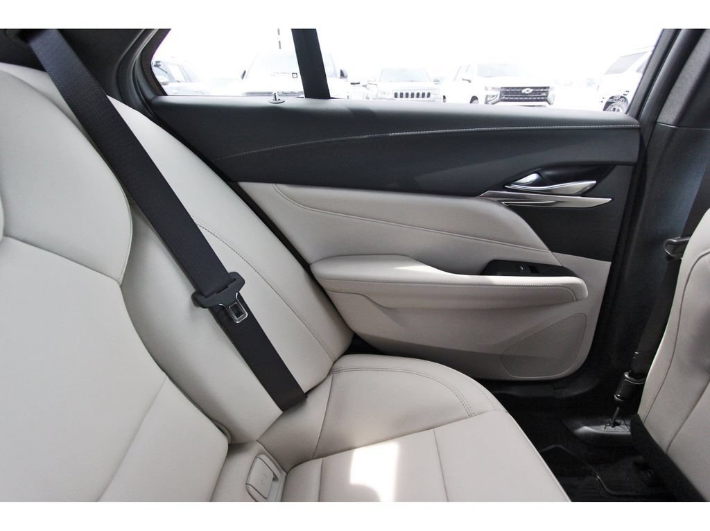 Used 2024 Cadillac CT4 Luxury RWD image 11