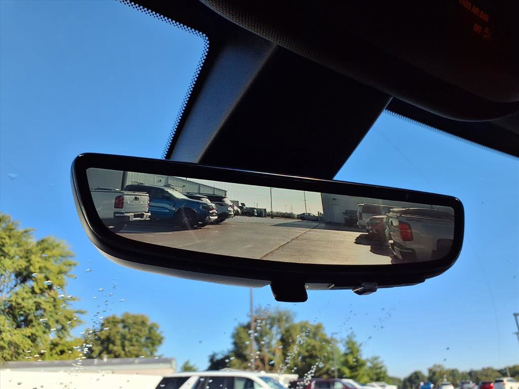 Used 2022 Chevrolet Traverse RS w/ LPO, Floor Liner Package image 19