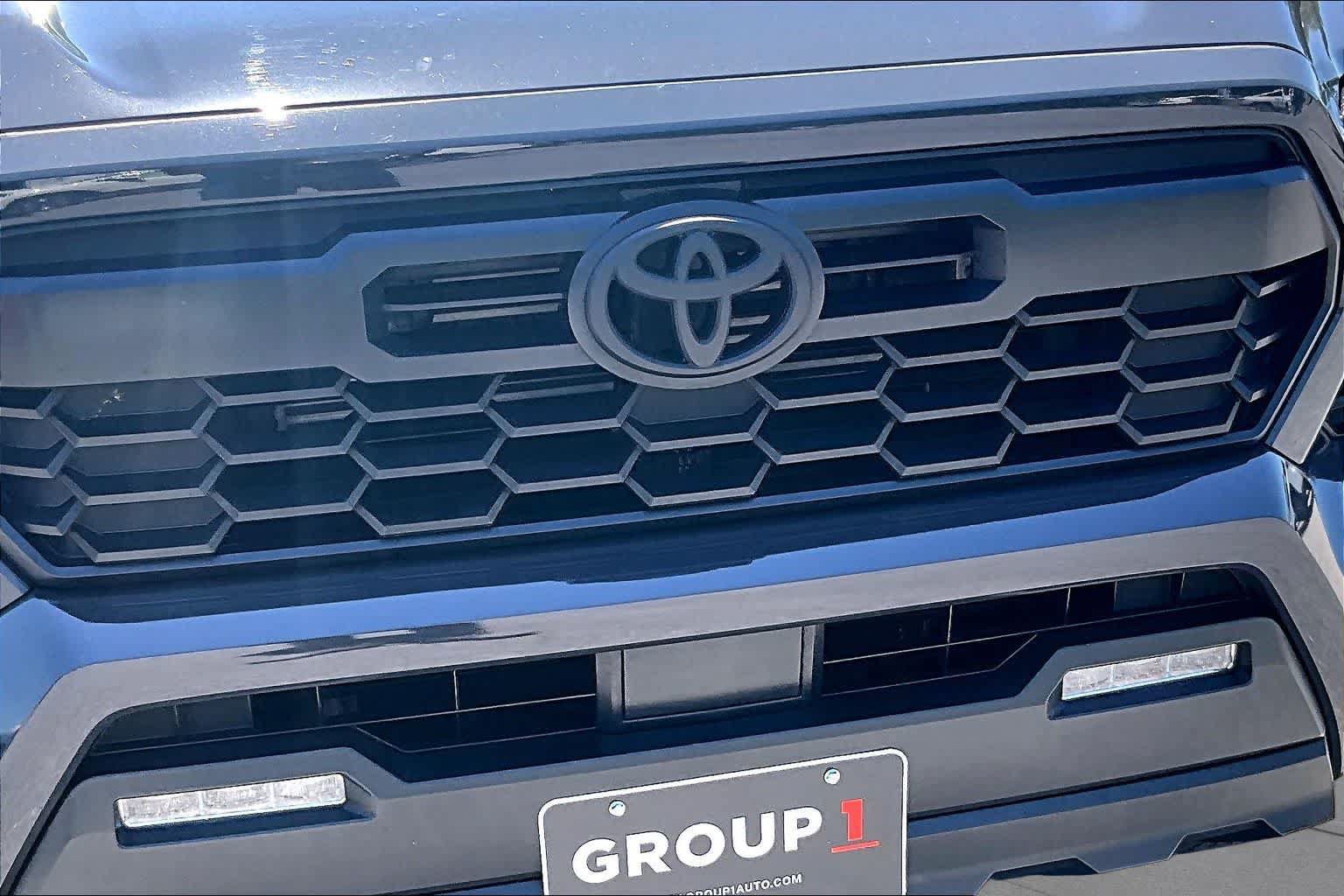 Used 2024 Toyota Tacoma TRD Off-Road AWD/4WD image 29
