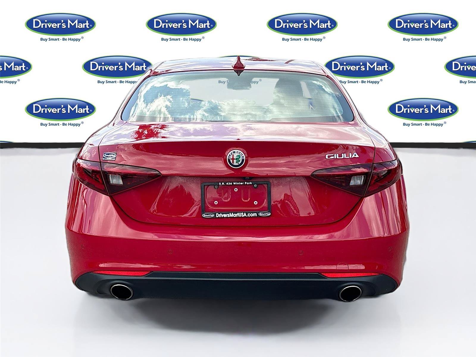 Used 2017 Alfa Romeo Giulia Ti w/ TI Lusso Package RWD image 6