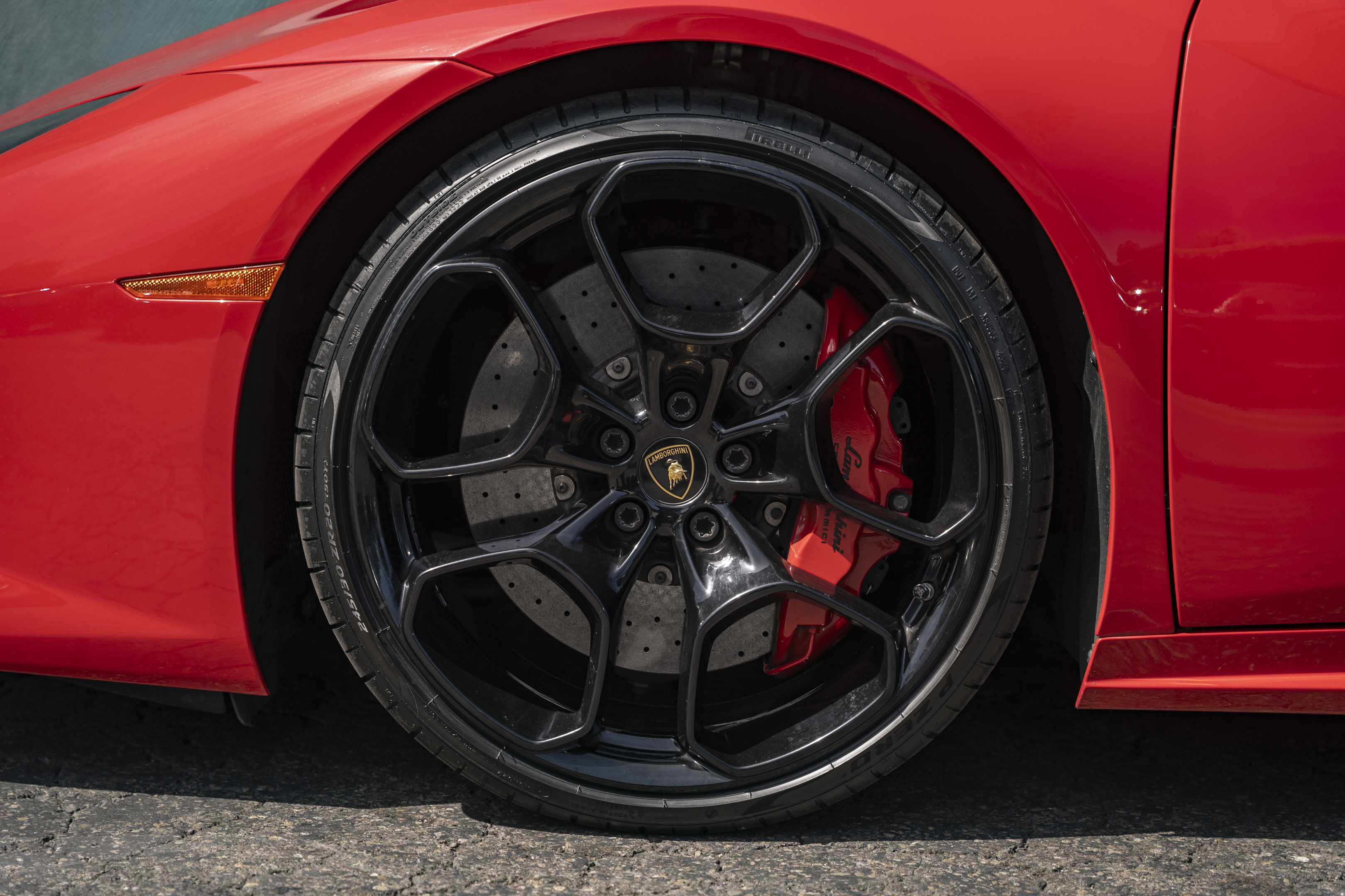 Used 2015 Lamborghini Huracan LP 610-4 image 13