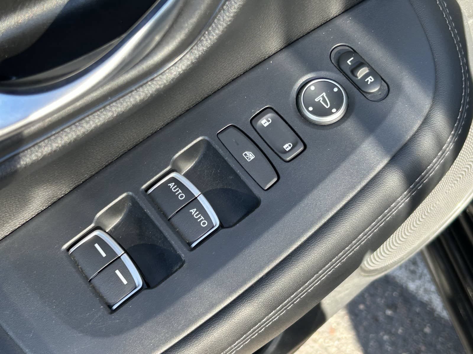 Certified 2023 Honda HR-V EX-L image 25