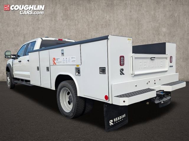 New 2025 Ford F550 4x4 Crew Cab image 6