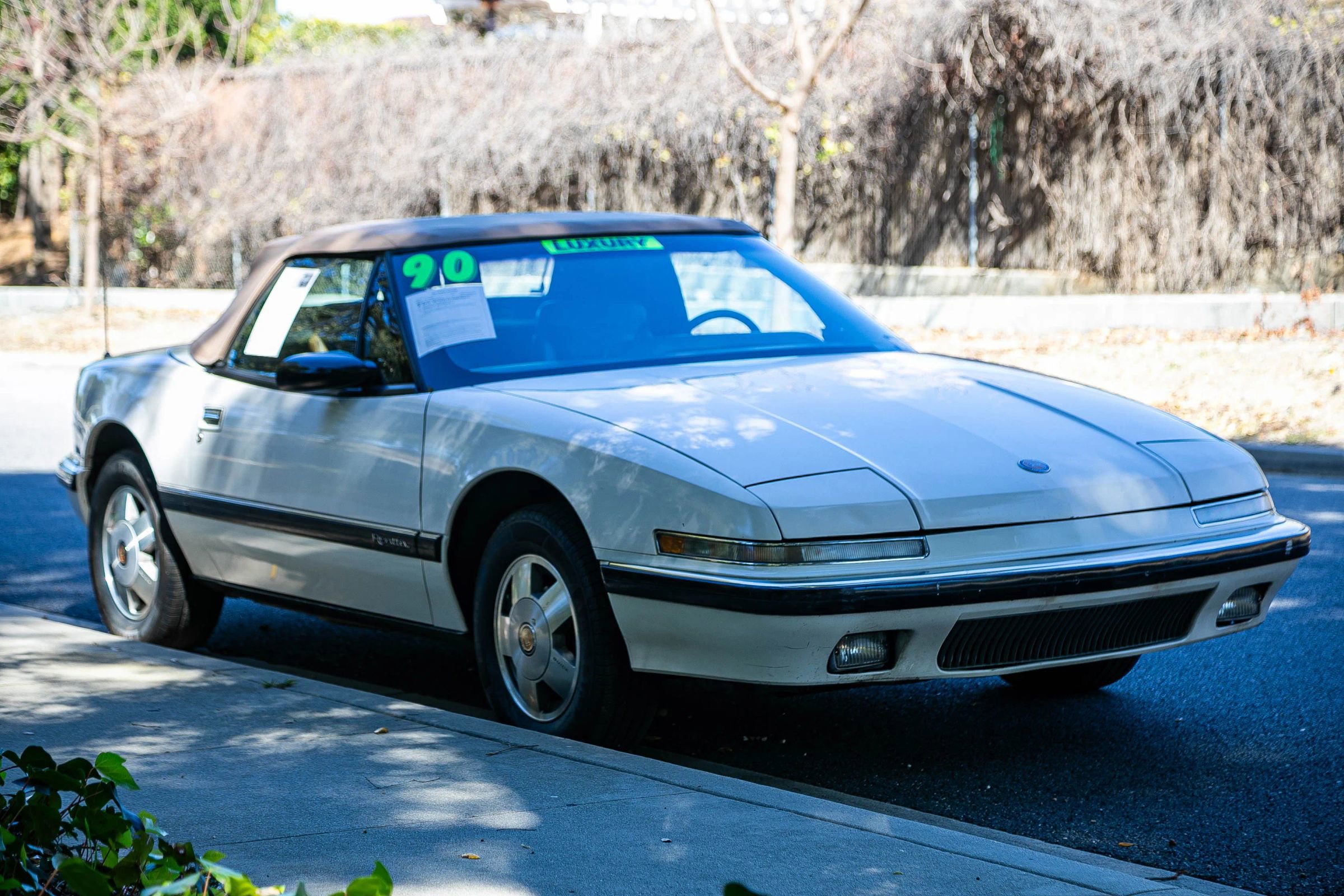 Used 1990 Buick Reatta Convertible FWD image 3