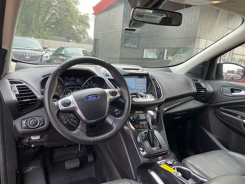 Used 2016 Ford Escape Titanium AWD/4WD image 22