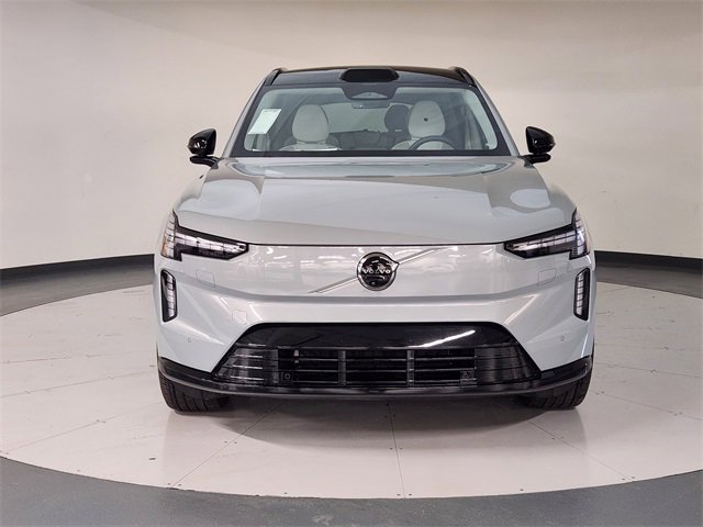 New 2025 Volvo EX90 Ultra image 9