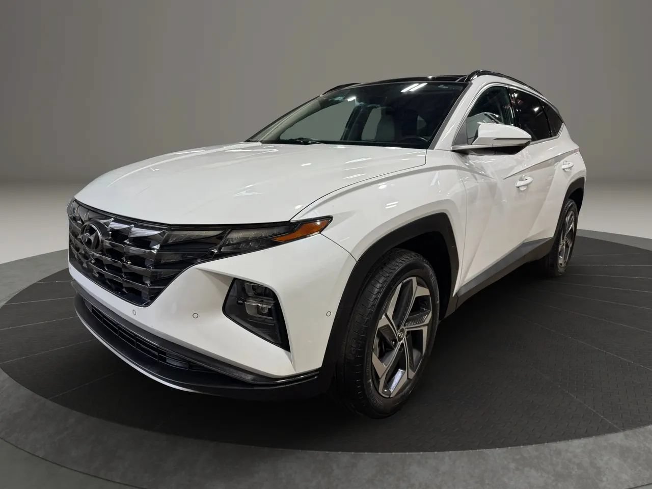 Used 2022 Hyundai Tucson Limited AWD/4WD image 1